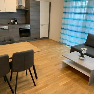  Apartment Modern Airconditioned City Close To Vic